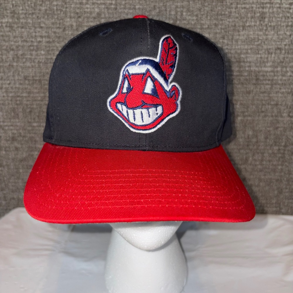 Vintage Cleveland Indians Chief Wahoo Snapback Hat Twins Enterprise MLB Navy Red